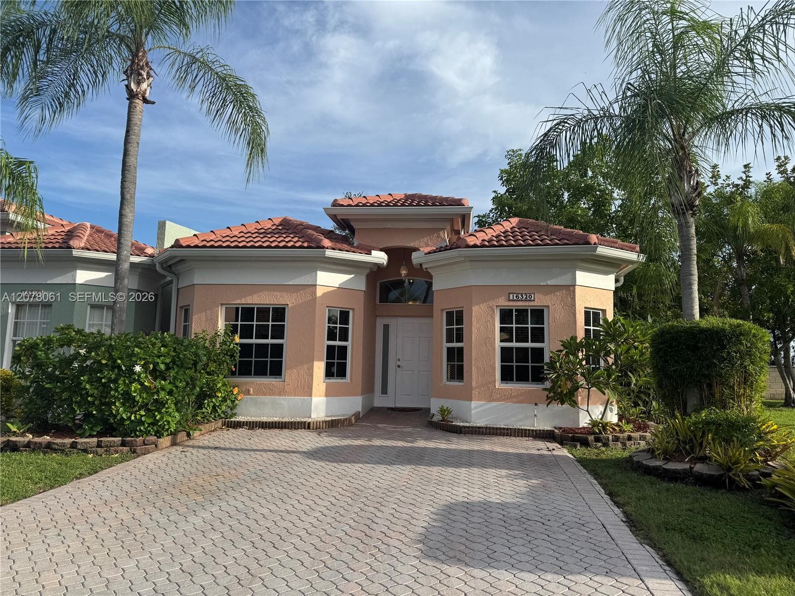 Townhouse at 16320 SW 103rd Ter, Miami FL 33196