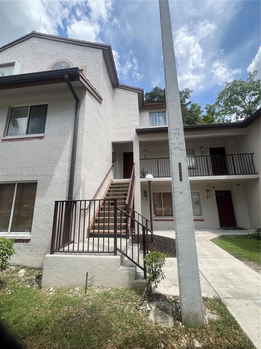 Condominium at 13914 SW 91st Ter # 13914, Miami FL 33186