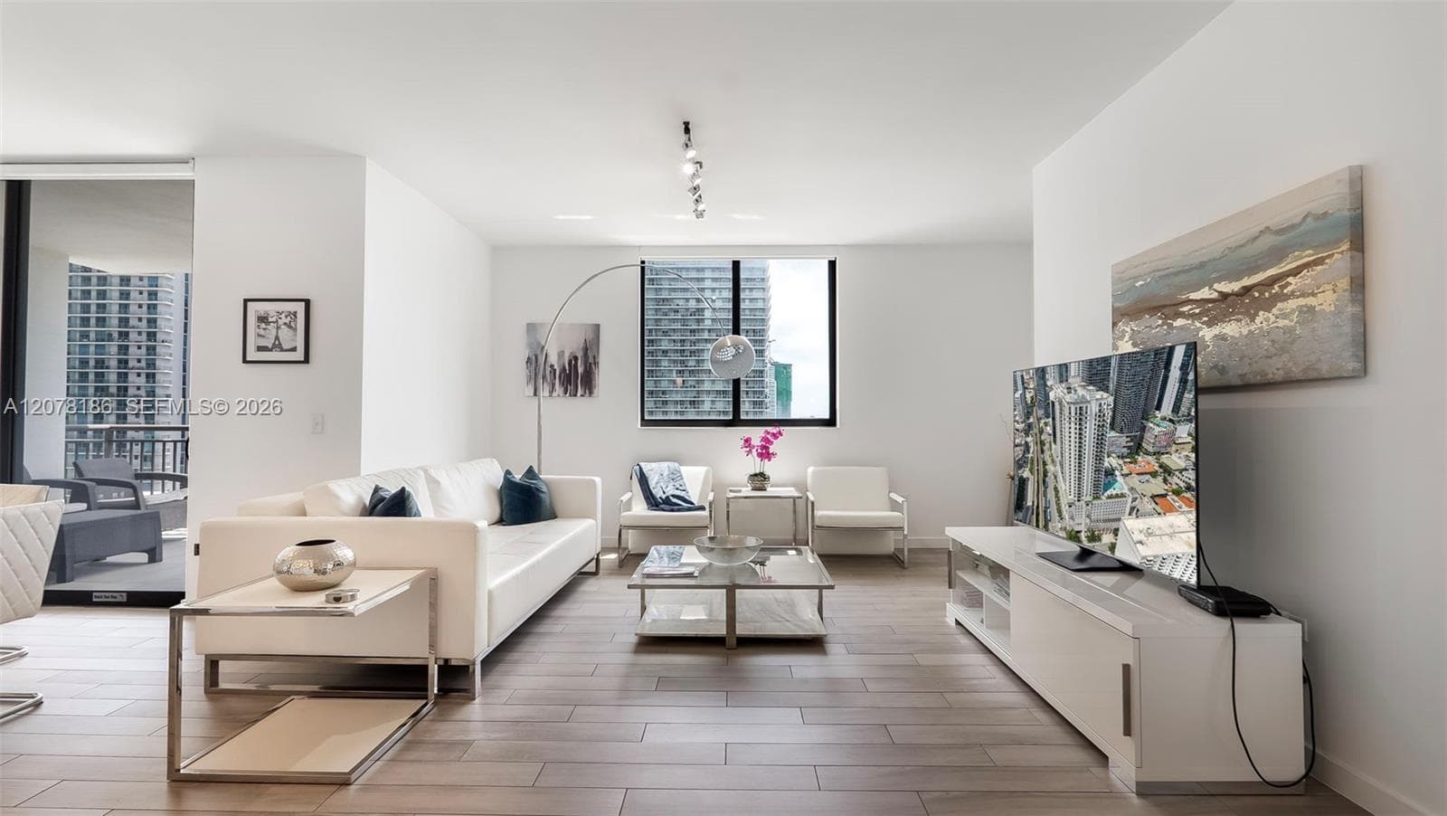 Condominium at 999 SW 1st Ave # 2004, Miami FL 33130