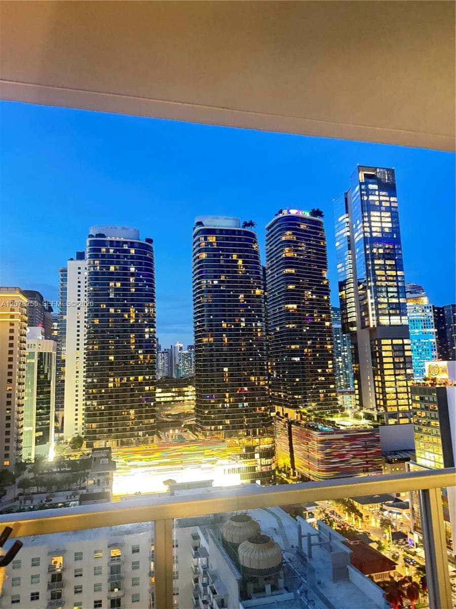 Condominium at 1111 SW 1st Ave, Miami FL 33130