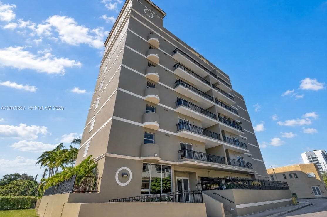 Condominium at 120 S Douglas Rd # 405, Coral Gables FL 33134
