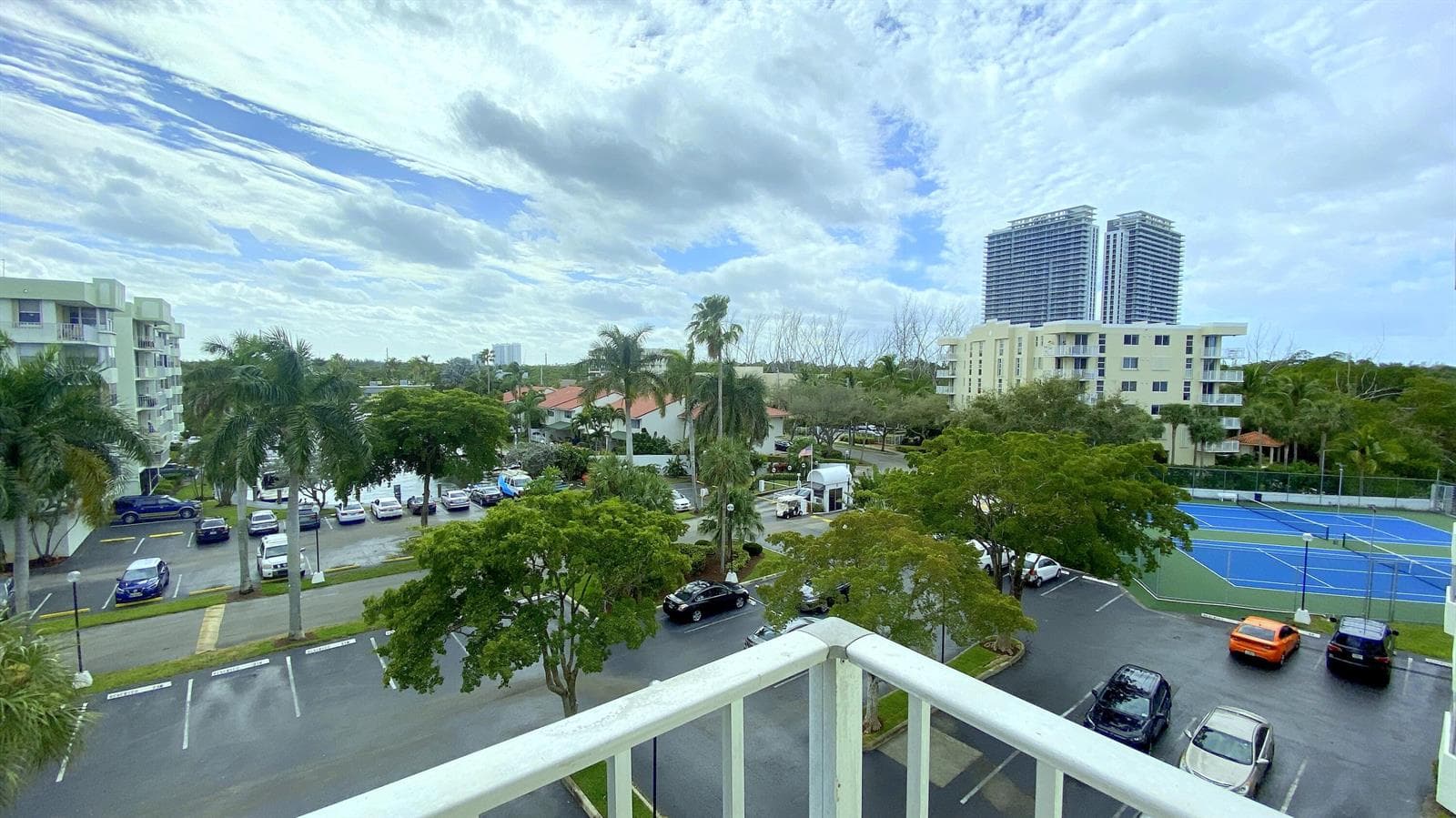Condominium at 16546 NE 26 Avenue # 5J, North Miami Beach FL 33160