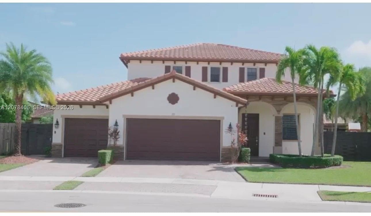 Single Family Residence at 221 SE 35th Ave, Homestead FL 33033