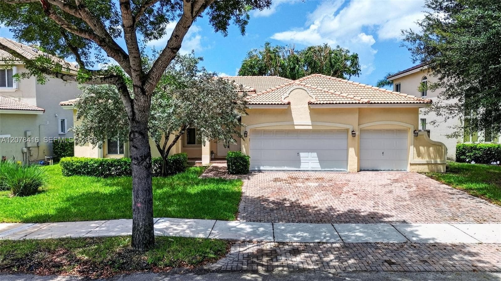 Single Family Residence at 1971 SE 21st Ct, Homestead FL 33035
