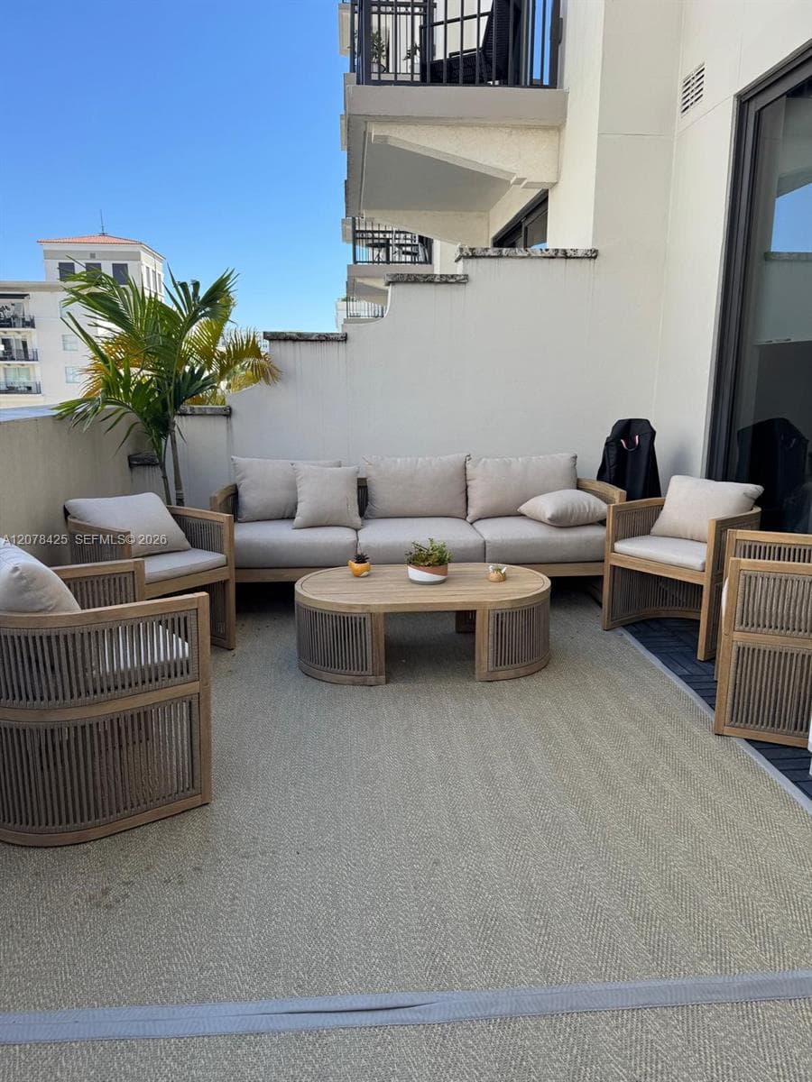 Apartment at 301 Altara Ave # 403, Coral Gables FL 33146