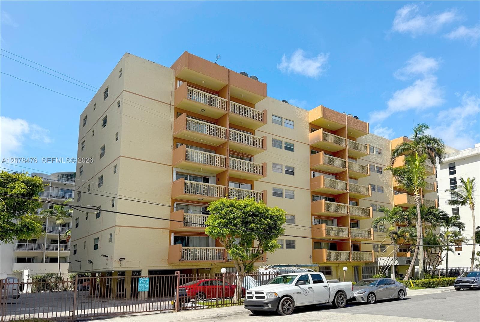 Condominium at 600 NE 25th St, Miami FL 33137