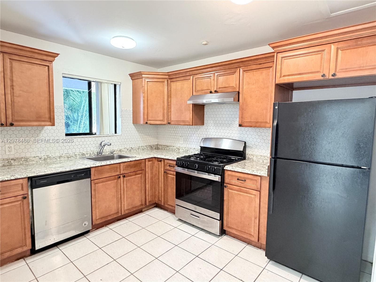 Multi Family at 20110 SW 88th Ct # 20112, Cutler Bay FL 33189