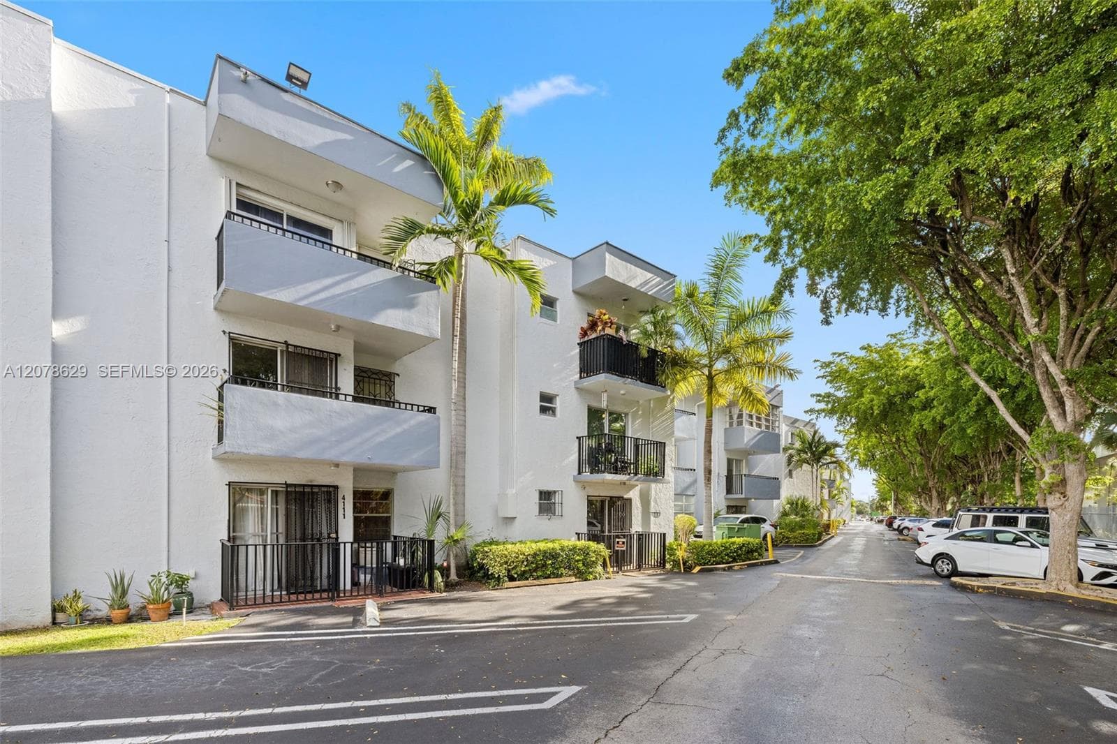 Condominium at 1800 SW 25th St # 2305, Miami FL 33133