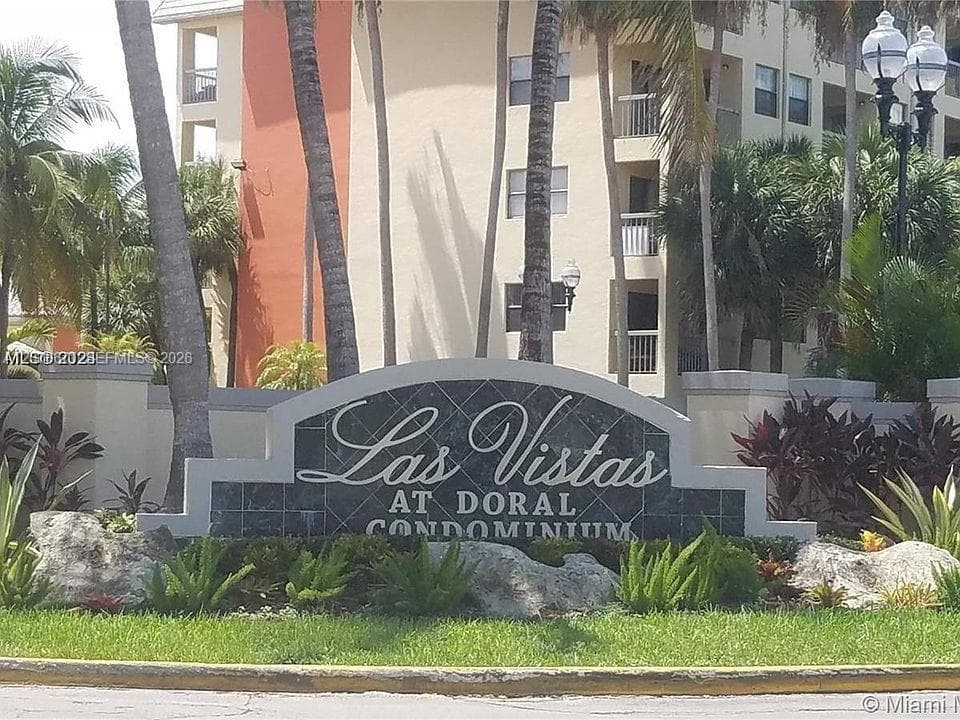 Condominium at 8333 Lake Dr # 106, Doral FL 33166