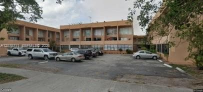 Condominium at 1305 W 46th St # 221, Hialeah FL 33012