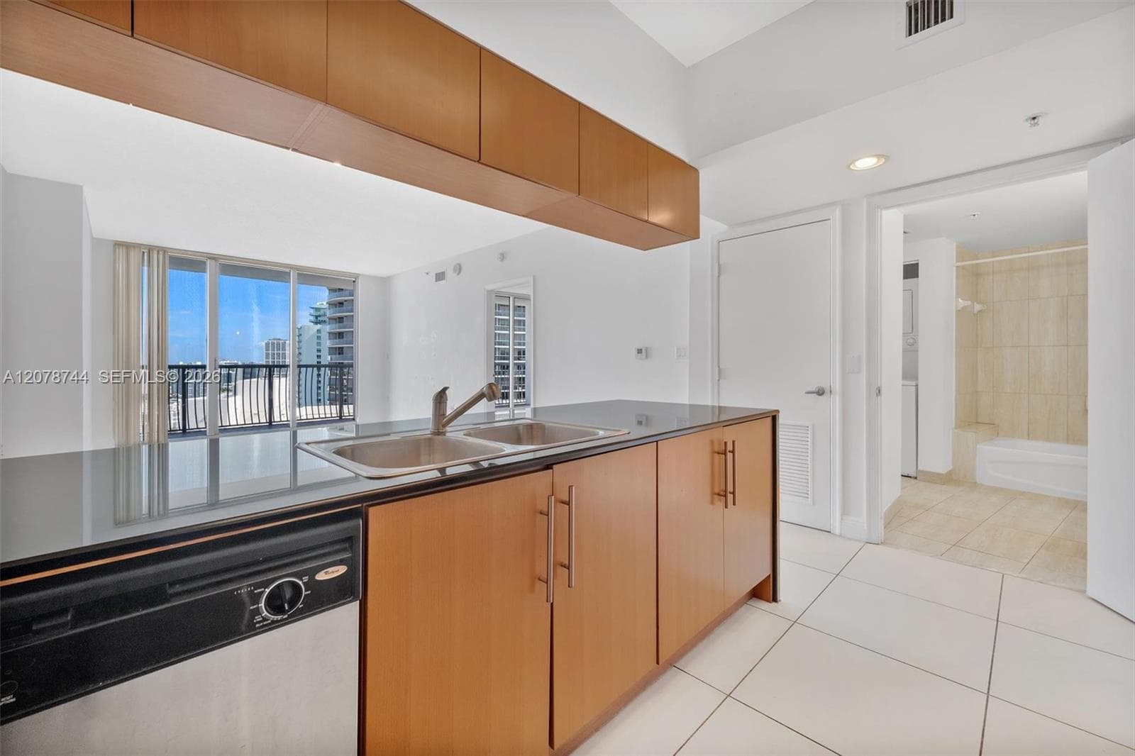 Condominium at 1750 N Bayshore Dr # 4011, Miami FL 33132