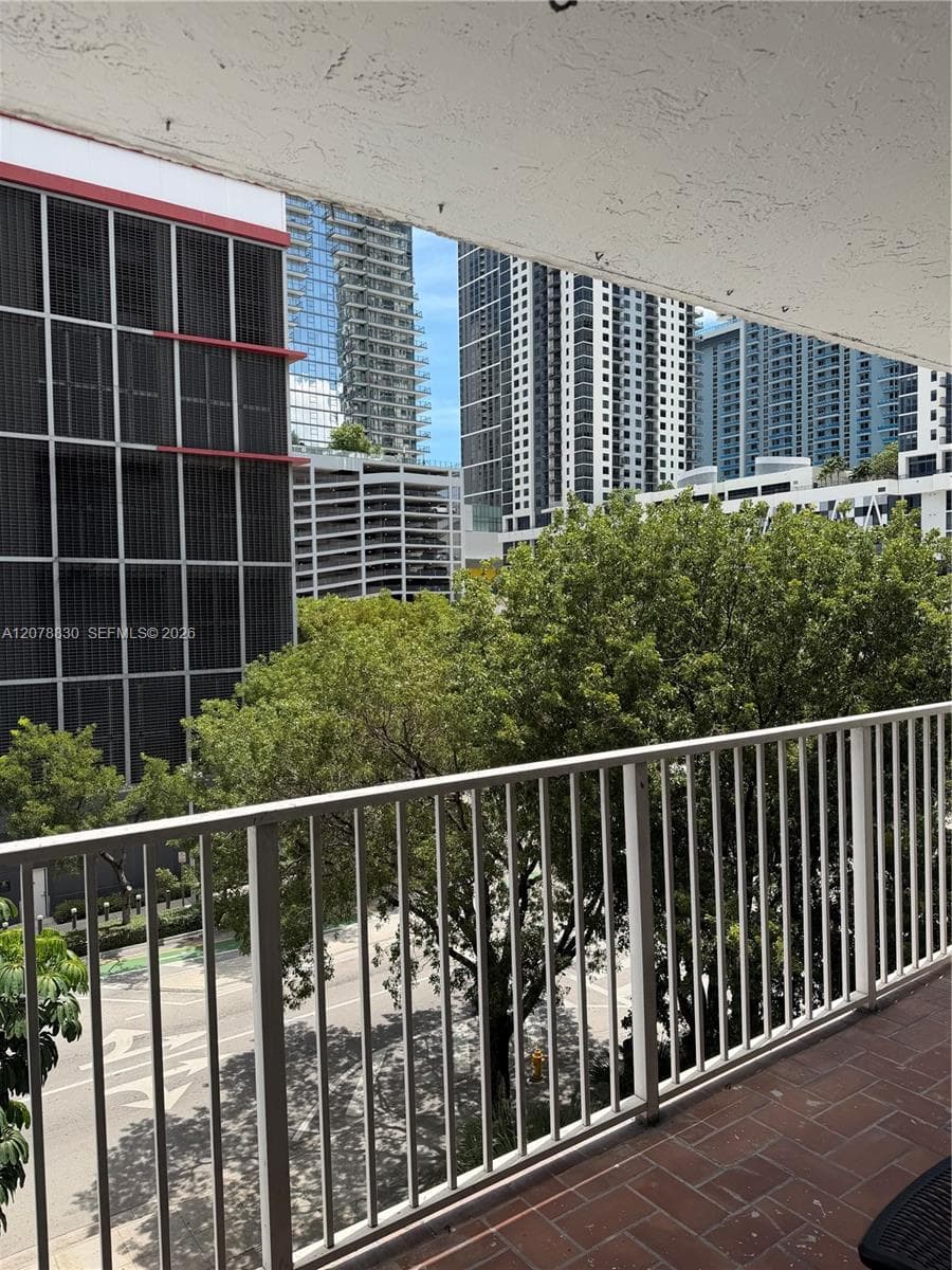 Apartment at 800 N Miami Ave # 505, Miami FL 33136