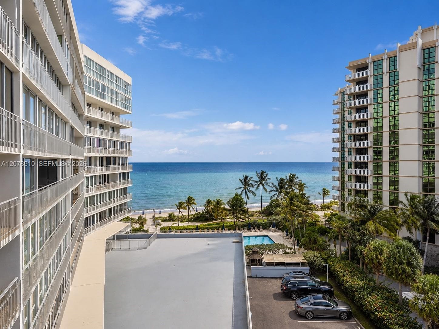 Condominium at 600 Grapetree Dr, Key Biscayne FL 33149