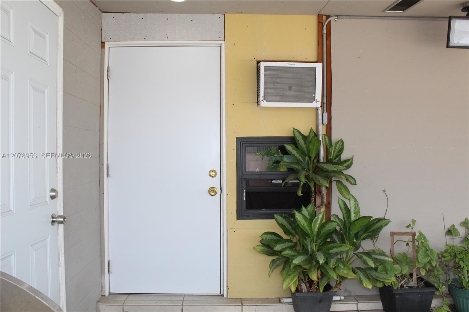 Efficiency at 3054 NW 18th st # 4, Miami FL 33125