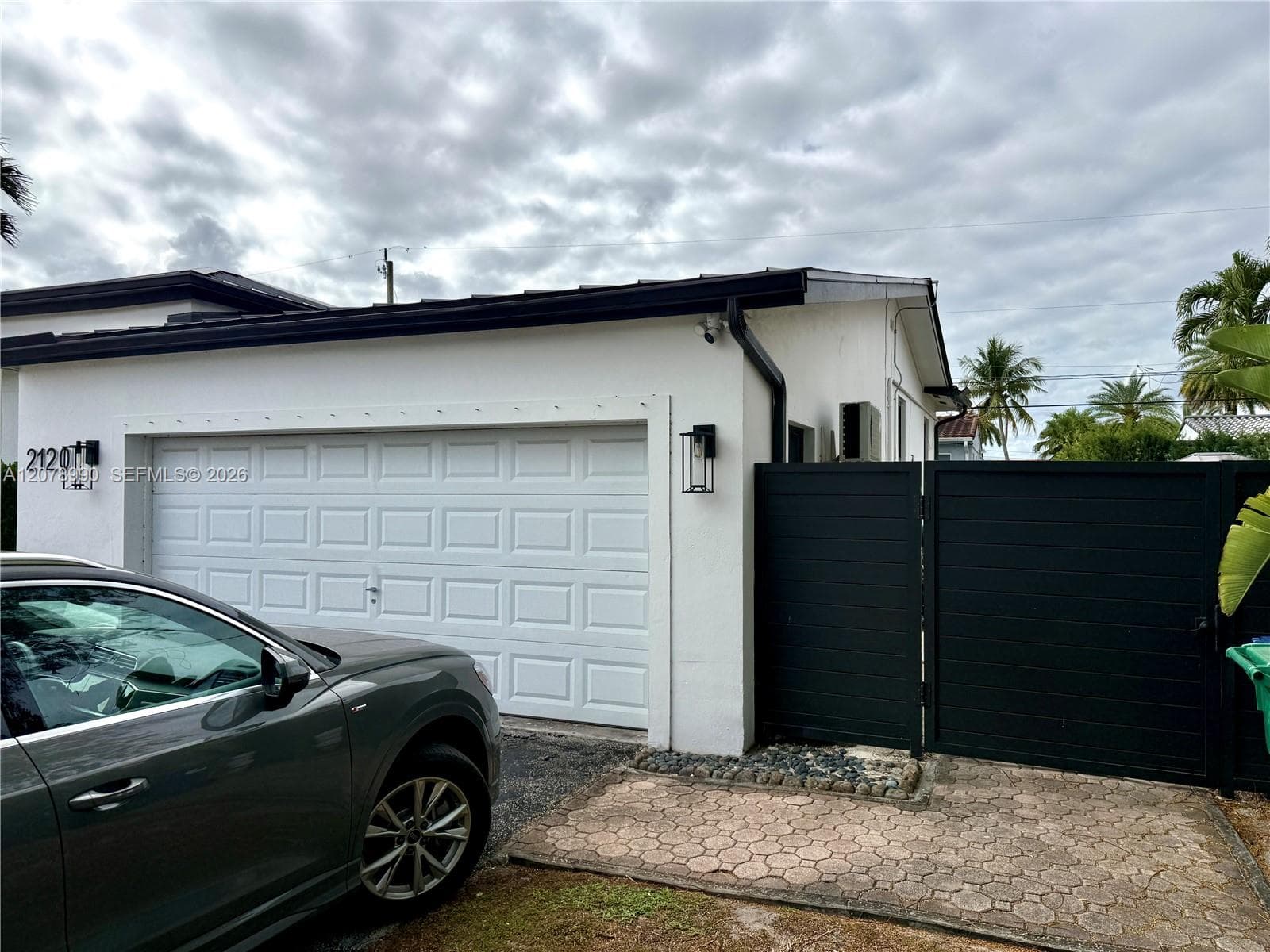 Efficiency at 2120 SW 83rd Ave, Miami FL 33155