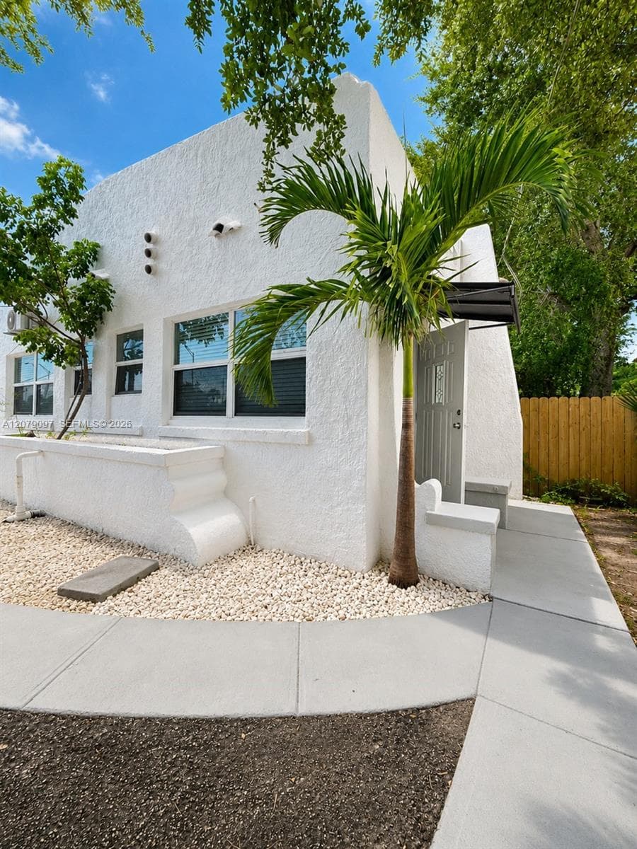 Apartment at 12906 NE 6th Ave # 2, North Miami FL 33161