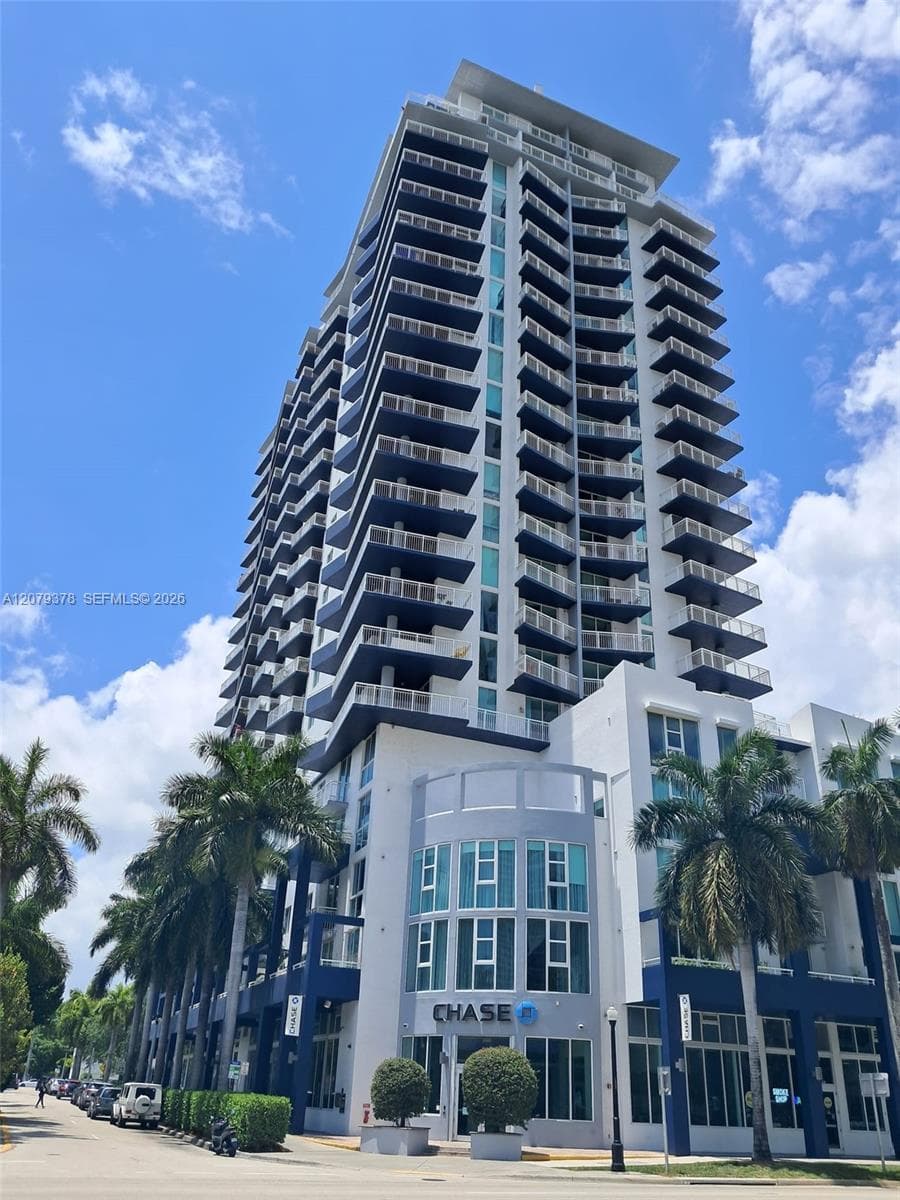 Condominium at 275 NE 18th St # 1704, Miami FL 33132