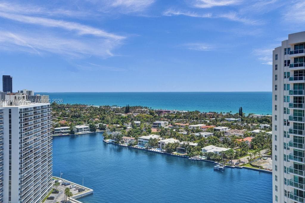 Condominium at 20281 E Country Club Dr # 2314, Aventura FL 33180