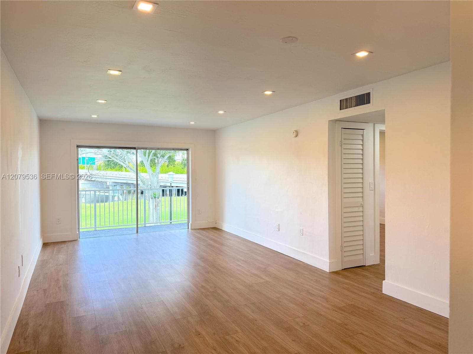 Condominium at 7660 SW 82nd St # H208, Miami FL 33143