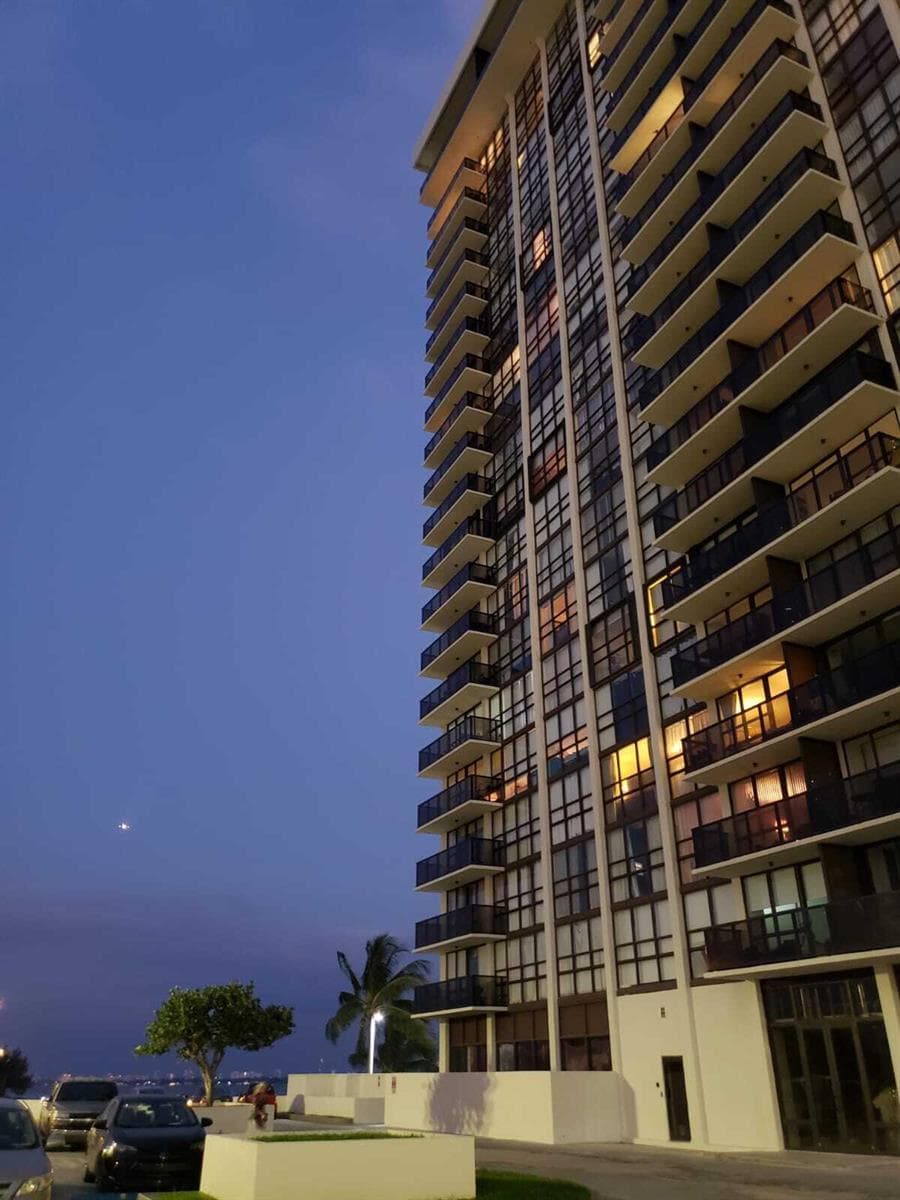 Condominium at 600 NE 36th # 510, Miami FL 33137