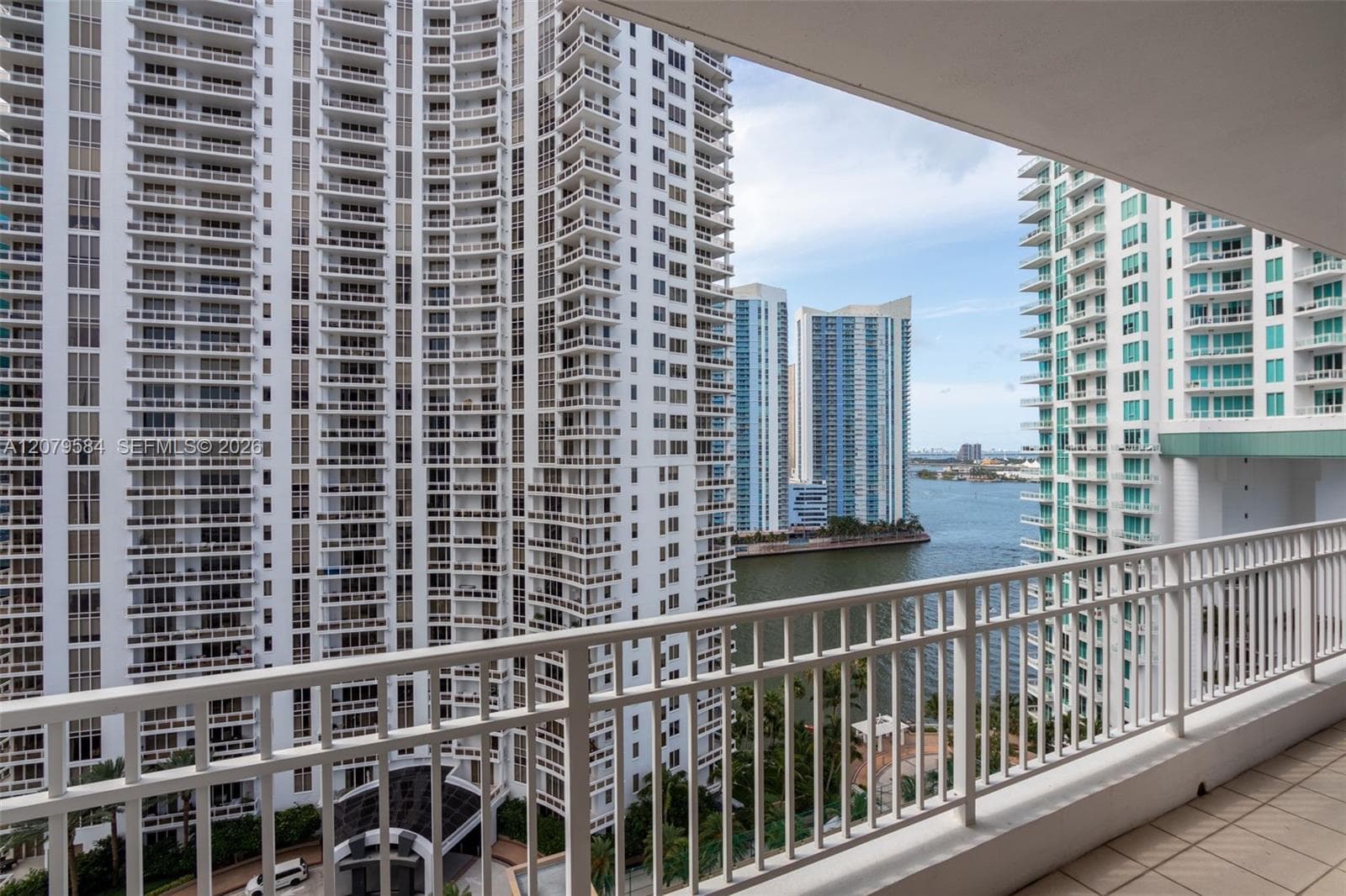Condominium at 801 Brickell Key Blvd # 2110, Miami FL 33131