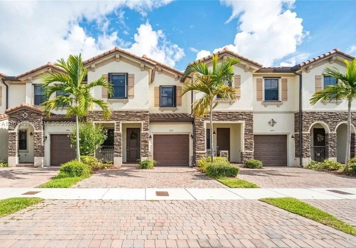 Townhouse at 11421 SW 252nd St # 0, Homestead FL 33032