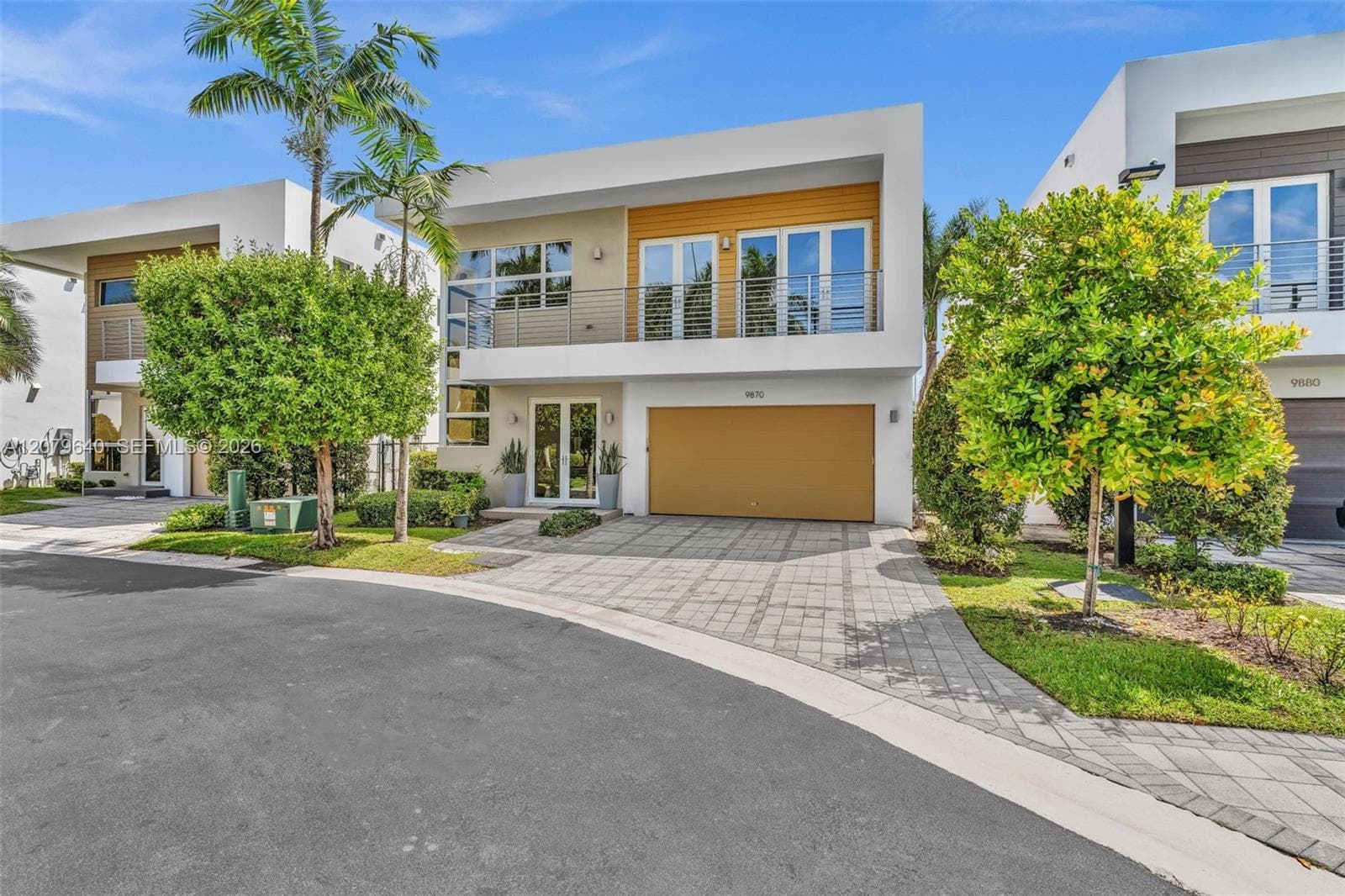 Single Family Residence at 9870 NW 74th Ter, Doral FL 33178