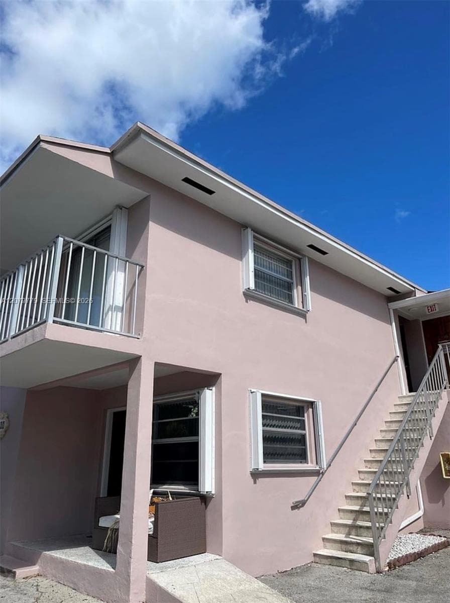 Condominium at 827 SW 11th Ave # 5, Miami FL 33130