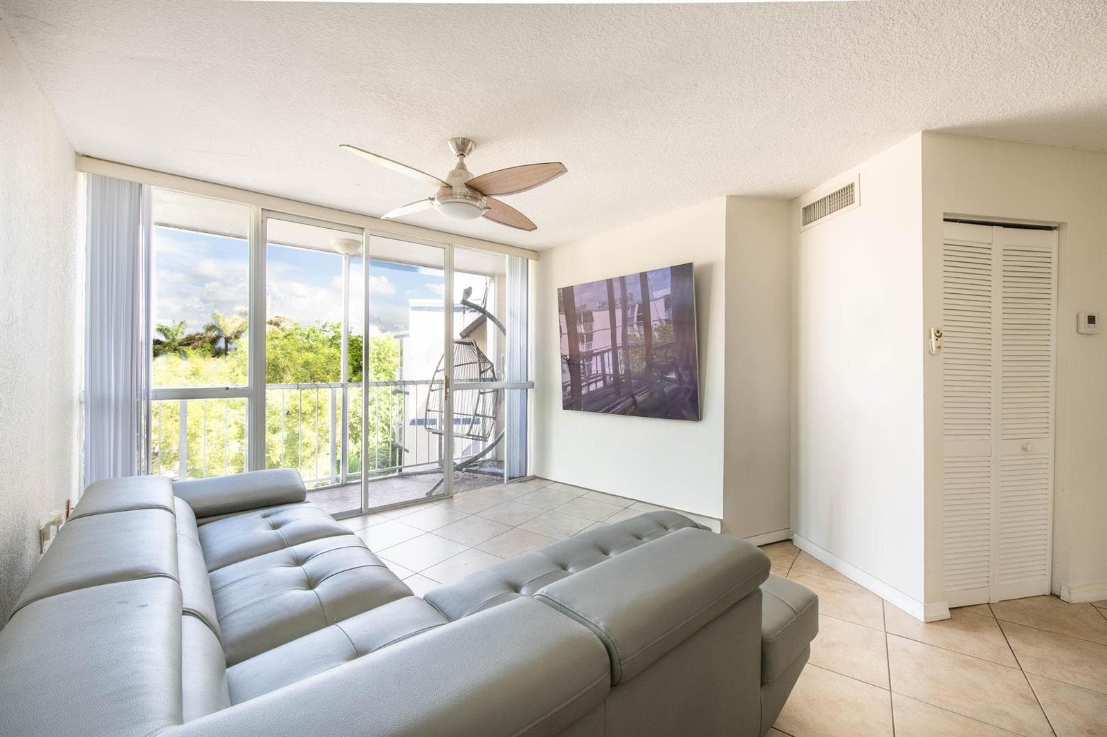 Apartment at 6995 NW 186th Street # E508, Hialeah FL 33015