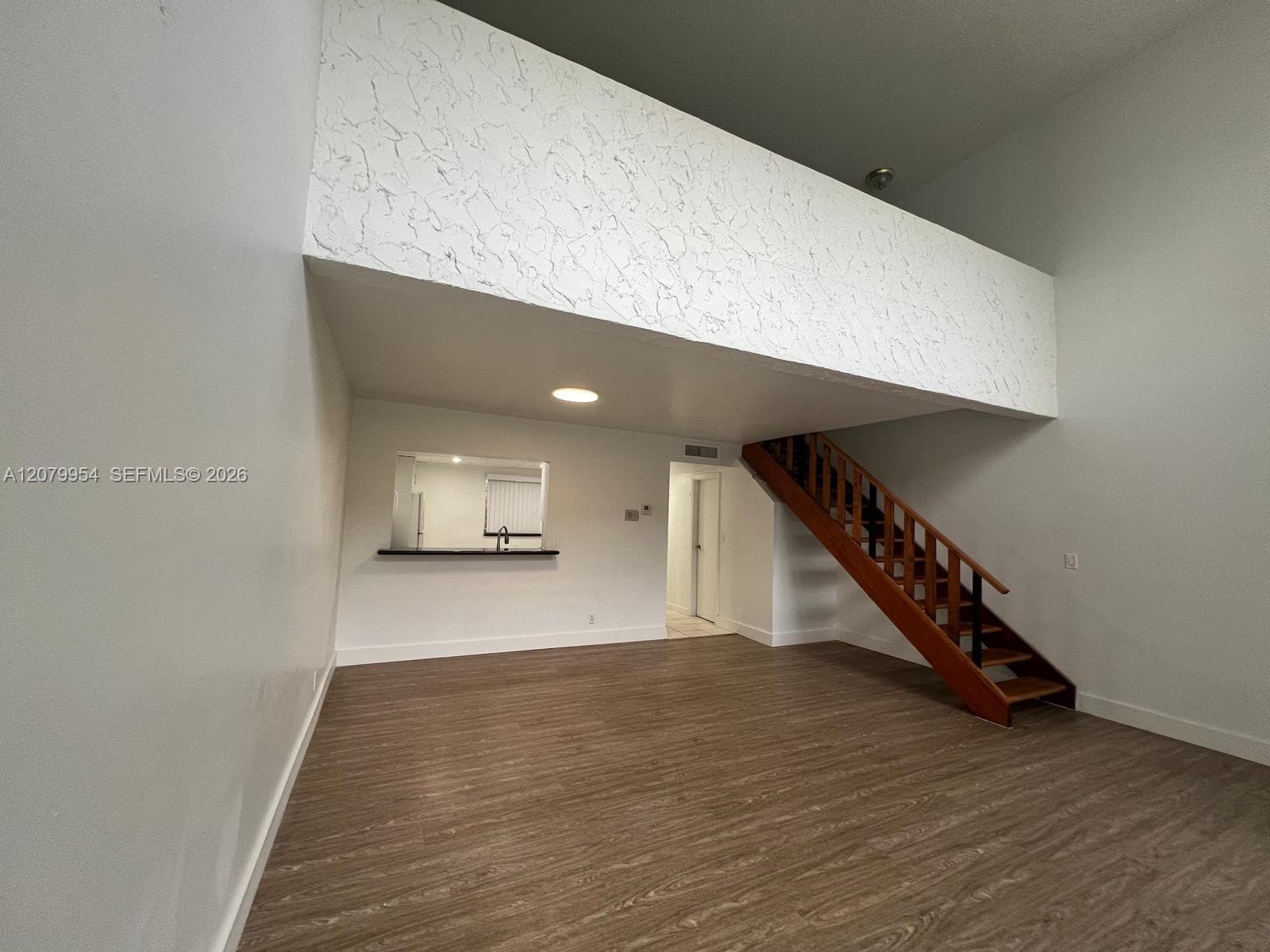 Condominium at 18051 NW 68th Ave # L101, Hialeah FL 33015