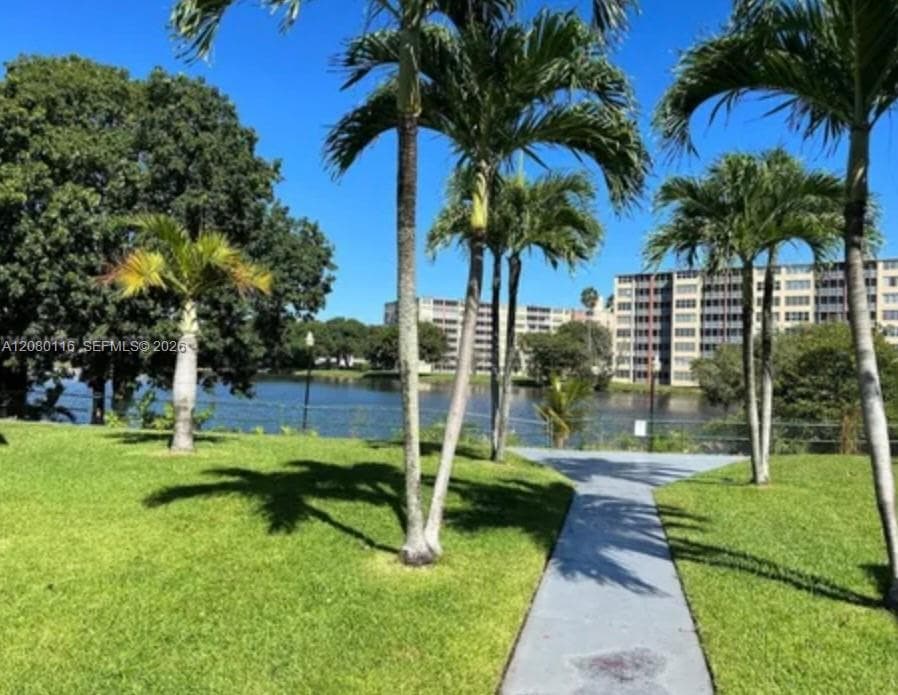 Apartment at Miami, FL, 33179