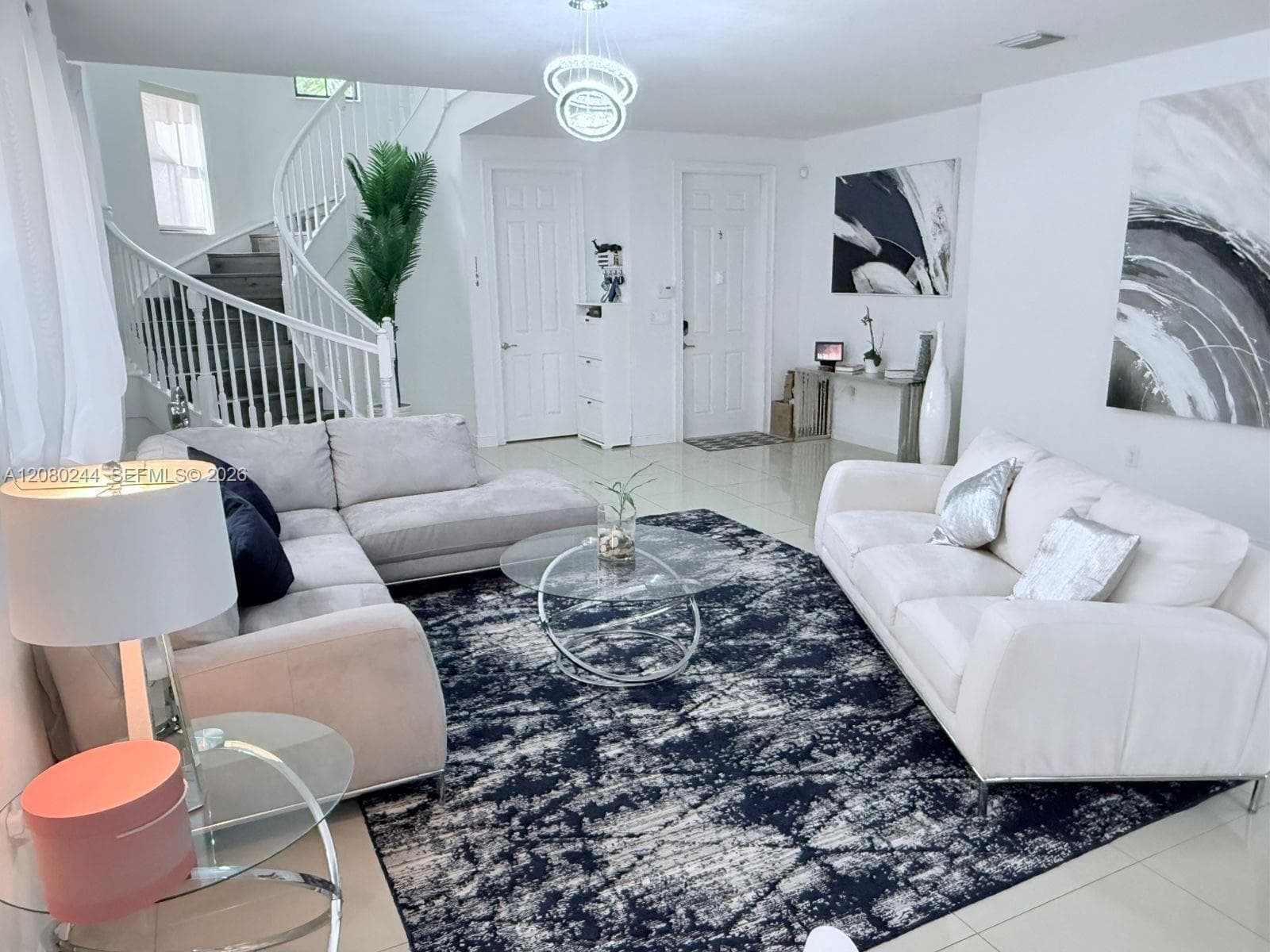 Single Family Residence at 9907 NW 87th Ter, Doral FL 33178