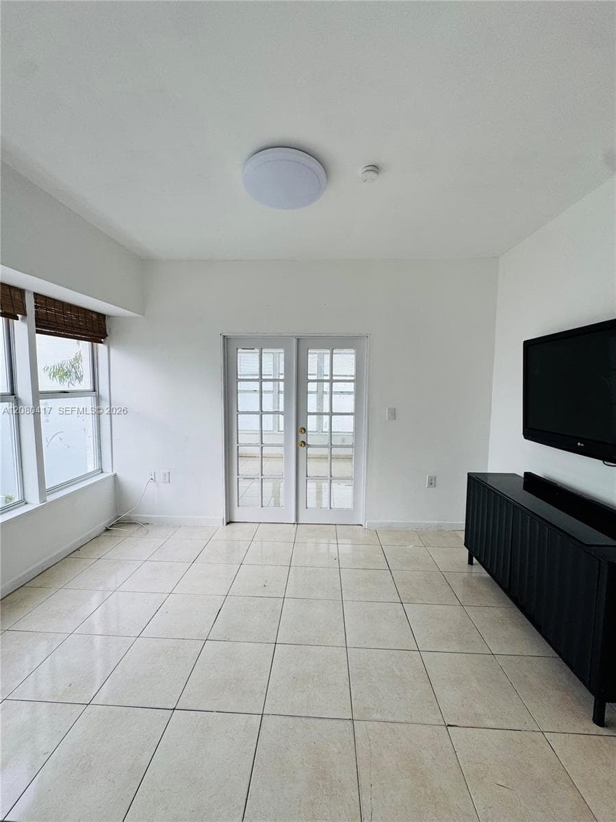Apartment at 227 1st St # 8, Miami Beach FL 33139