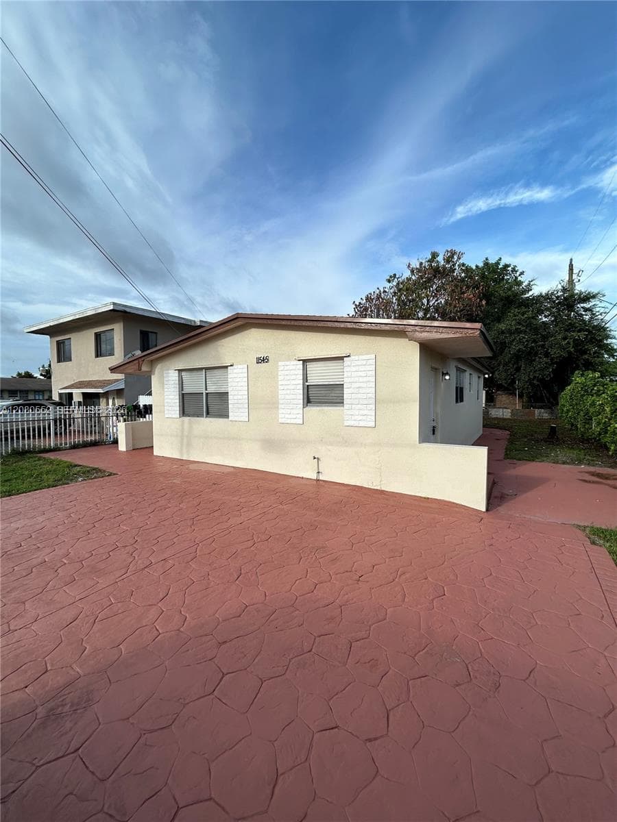 Single Family Residence at 11545 NW 17th Ave, Miami FL 33167