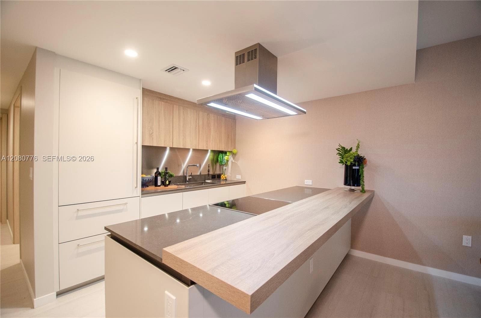 Condominium at 1000 Brickell Plz # 4207, Miami FL 33131
