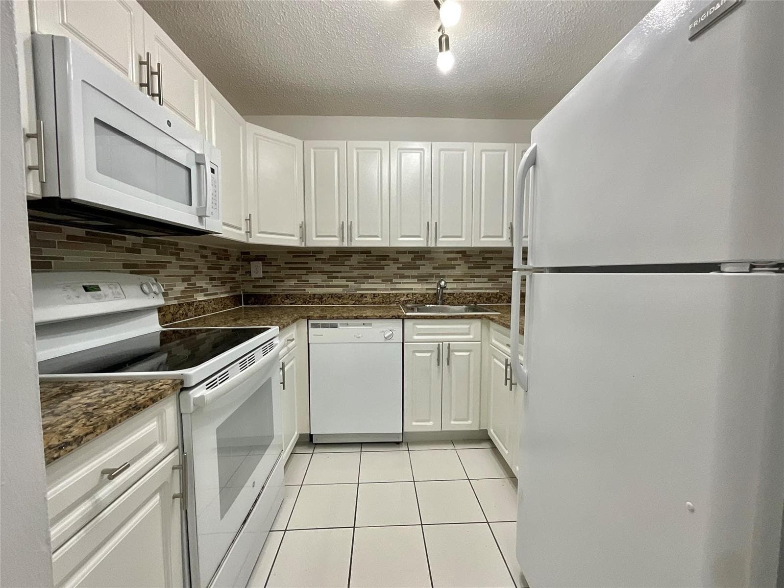 Apartment at 9517 Fontainebleau Boulevard # 411, Miami FL 33172