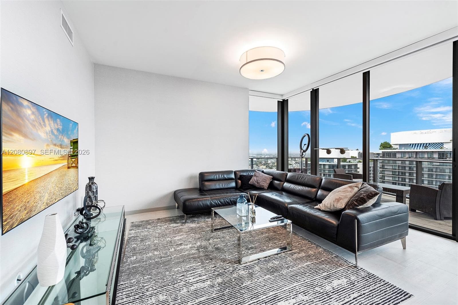 Condominium at 1000 Brickell Plz, Miami FL 33131