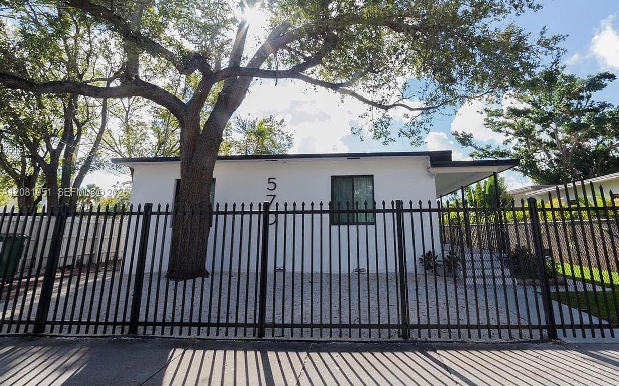 Apartment at 570 NE 69th St # 5, Miami FL 33138