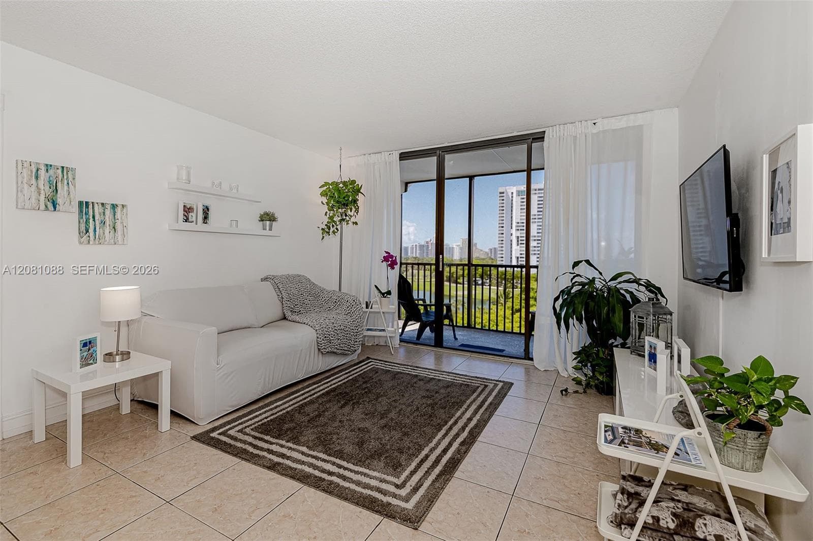 Condominium at 3475 N Country Club Dr # 807, Aventura FL 33180