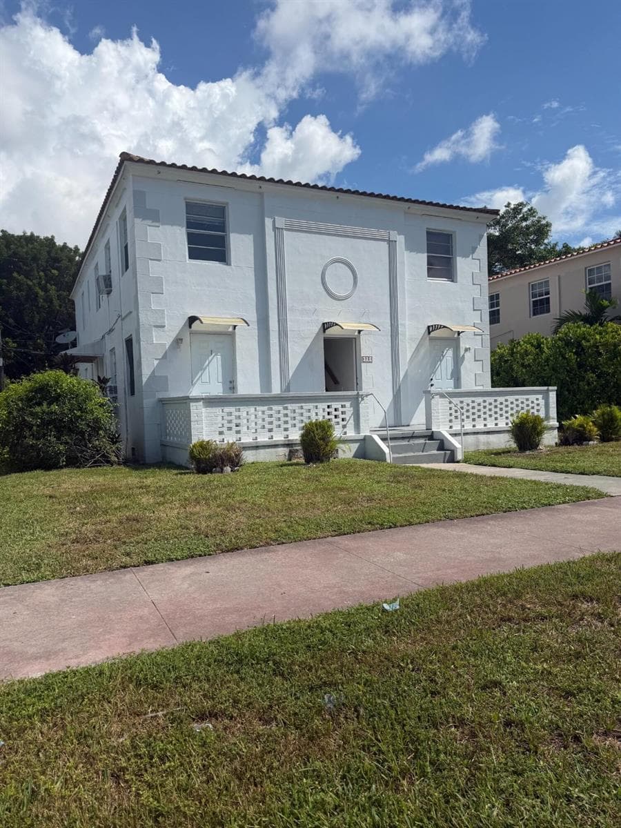 Apartment at 23 Sidonia Avenue # 3, Coral Gables FL 33134