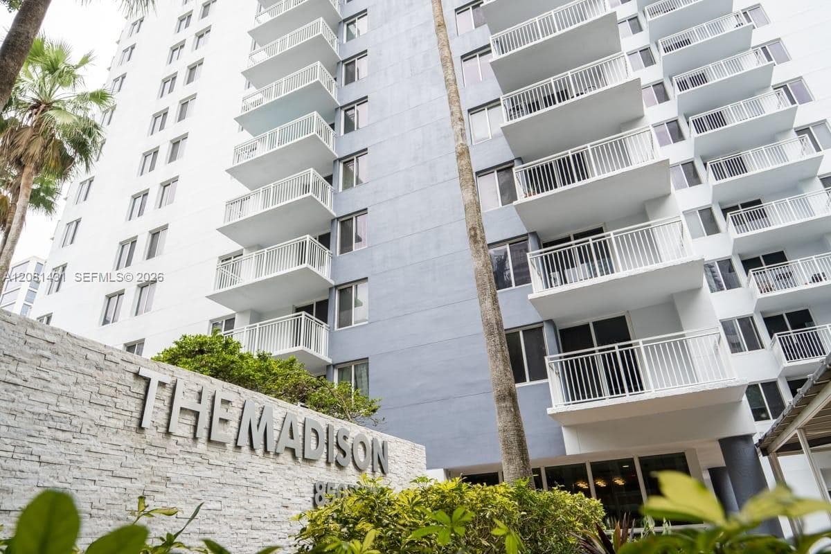 Condominium at 800 N Miami Ave # E1602, Miami FL 33136