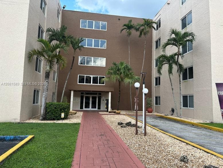 Condominium at 6960 NW 186th St # 131, Hialeah FL 33015