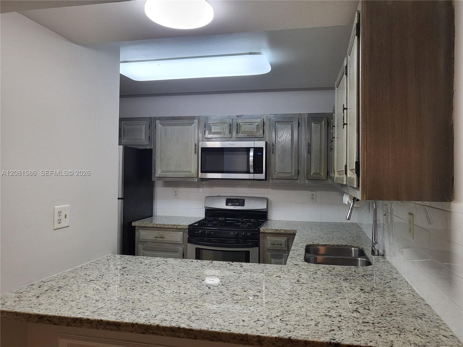 Villa at 6924 SW 114th Pl # E56, Miami FL 33173