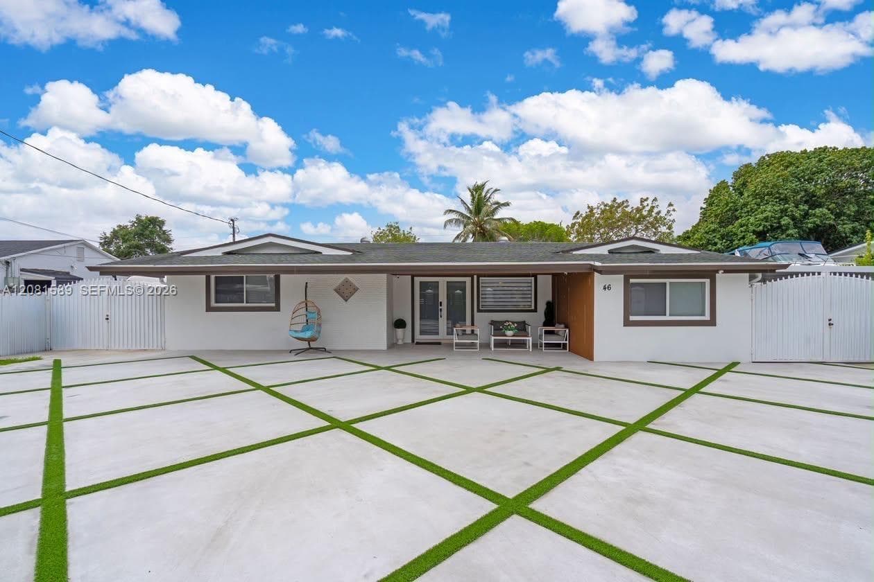 Single Family Residence at 46 NE 164th St # 0, Miami FL 33162