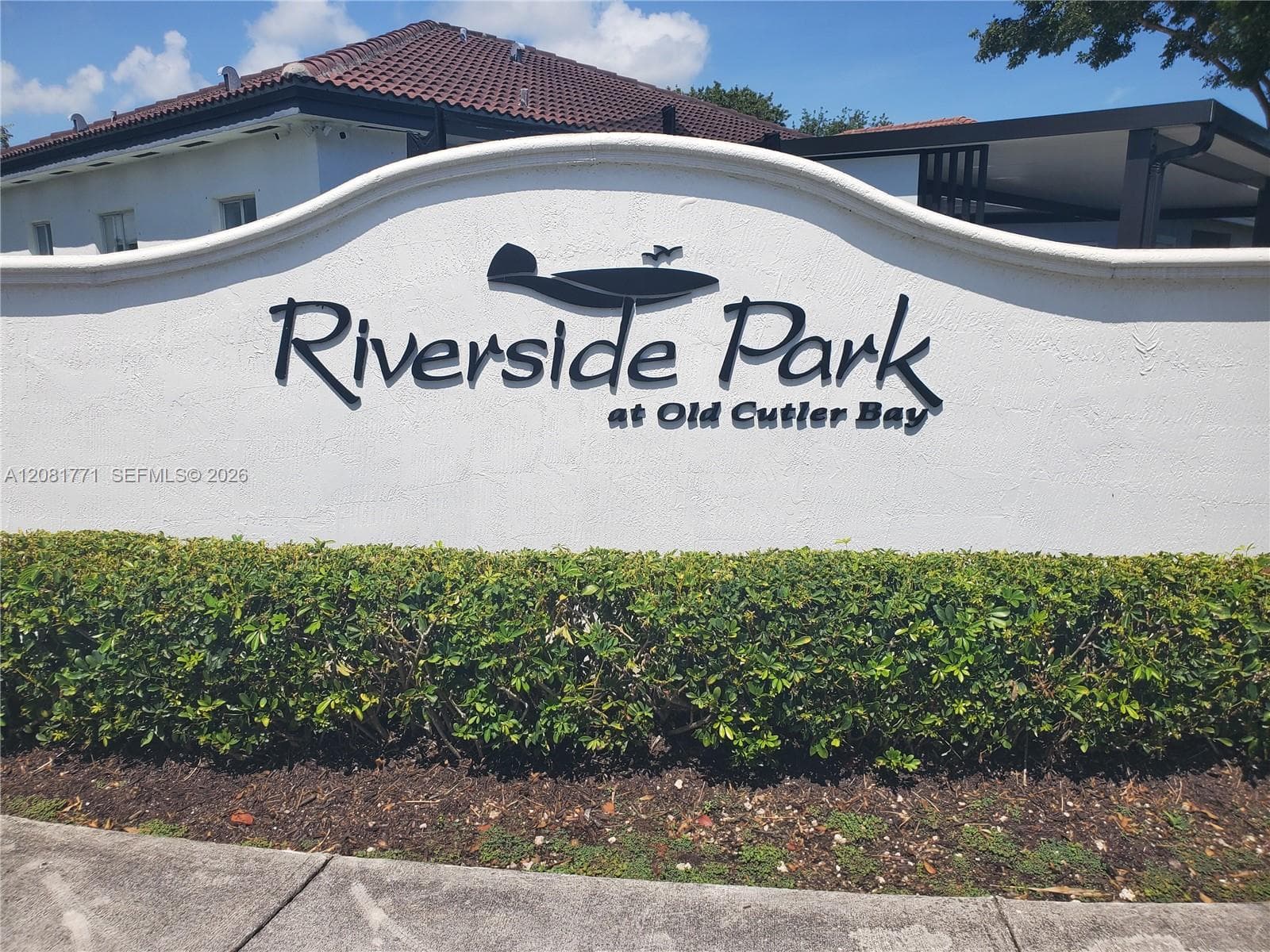 Single Family Residence at 22527 SW 102nd Path, Cutler Bay FL 33190