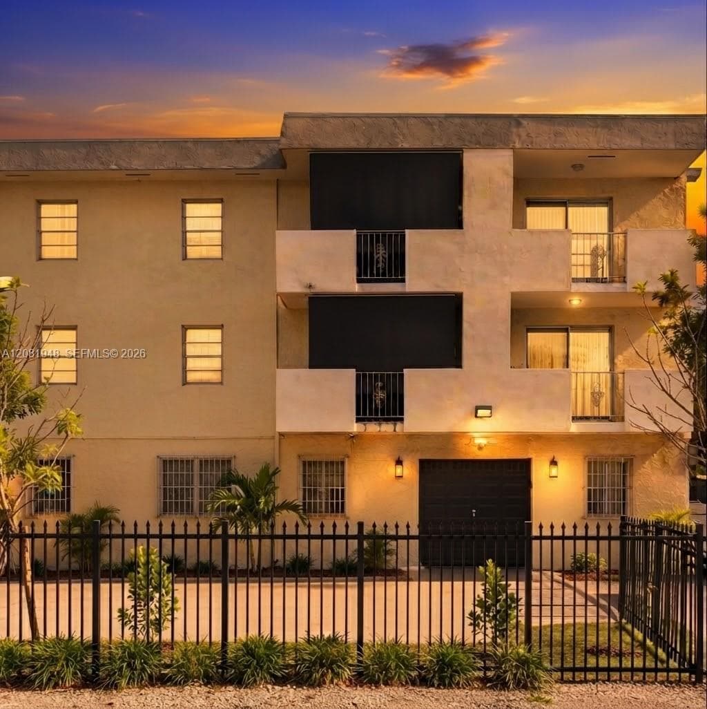 Condominium at 2725 W Okeechobee Rd # 5, Hialeah FL 33010
