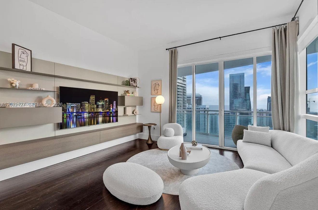 Condominium at 951 Brickell Ave # 4111, Miami FL 33131