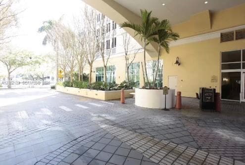 Condominium at 7350 SW 89th St # 1102S, Miami FL 33156