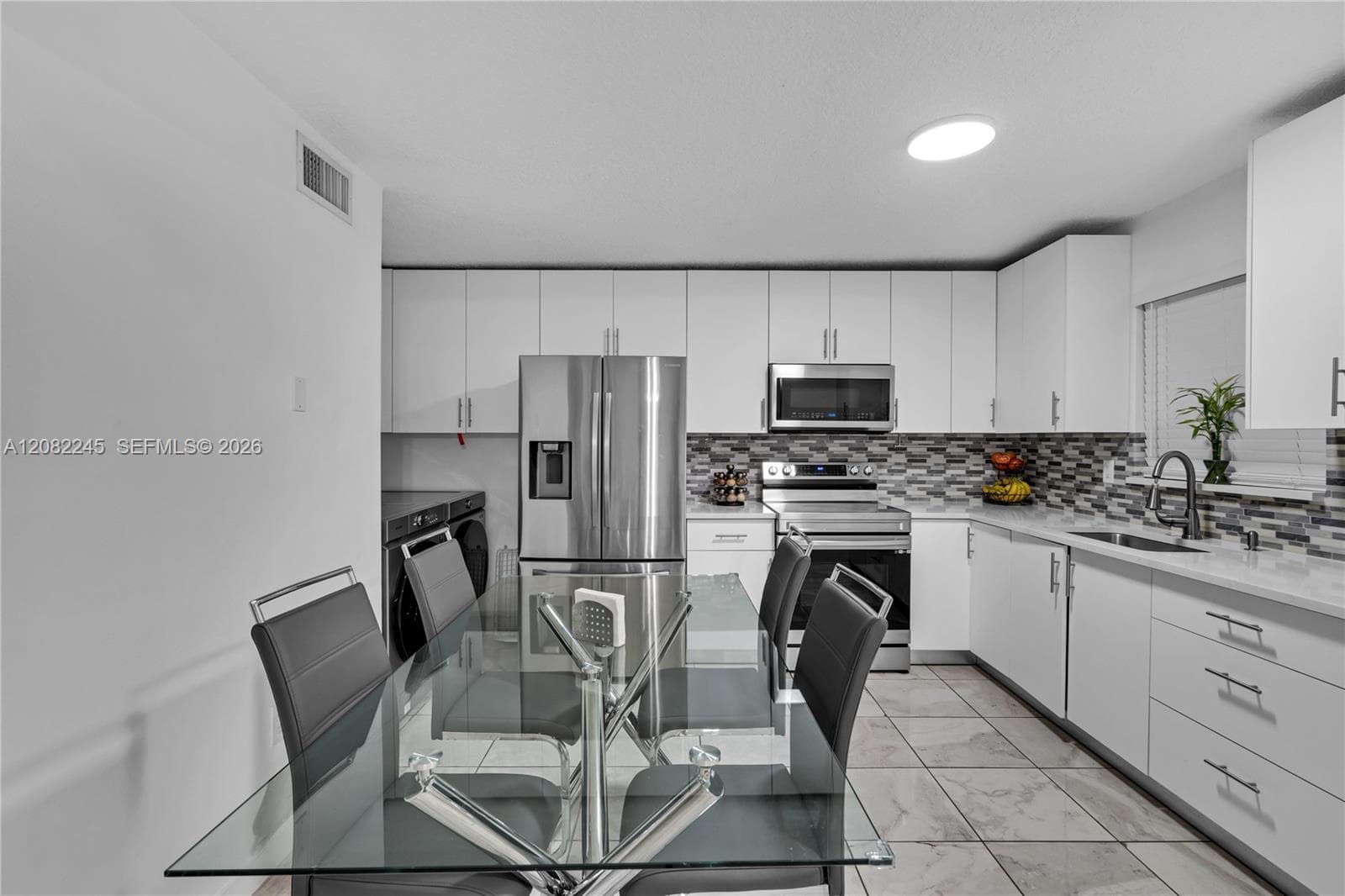 Apartment at 329 W 68th St # 203, Hialeah FL 33014