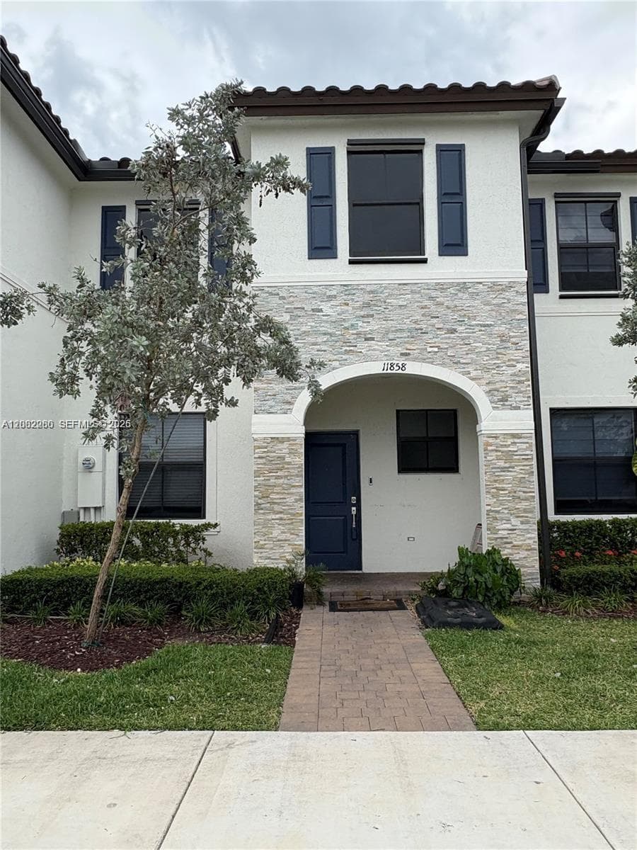 Townhouse at 11858 SW 246th Ln, Homestead FL 33032